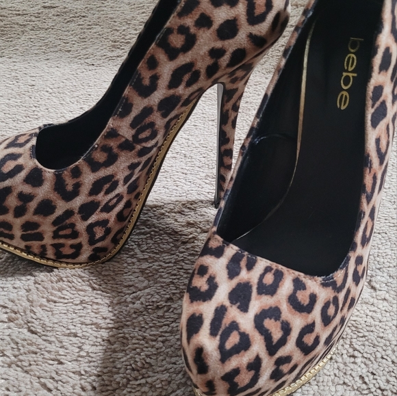 Leopard Print High Heels - Picture 2 of 3
